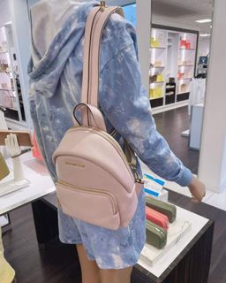 (Category: ) located in . Submitted by bagsonsale16 (Listing ID 1203944262, Image 1). Description: .