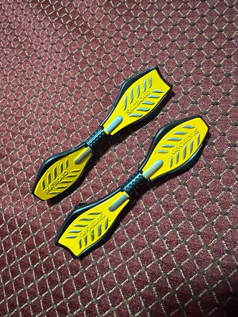 Mini finger board on Carousell