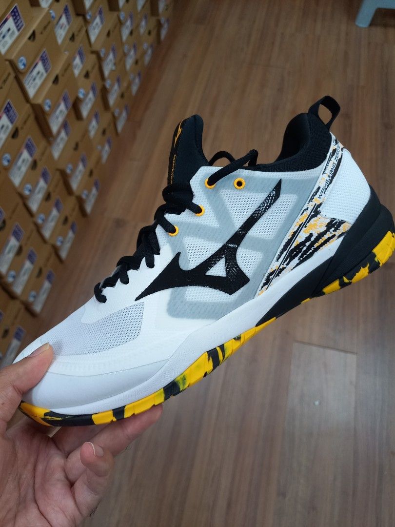 MIZUNO WAVE FANG ZERO 2 BADMINTON SHOE
