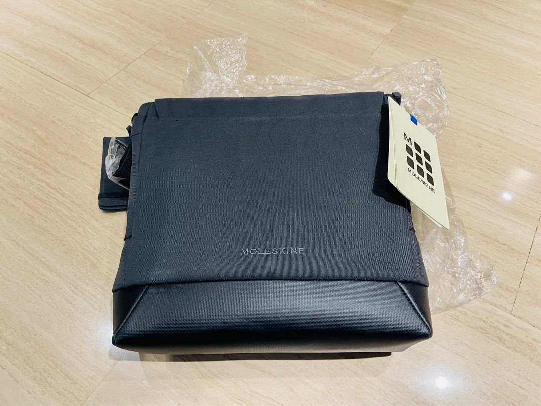 Moleskine sling deals bag