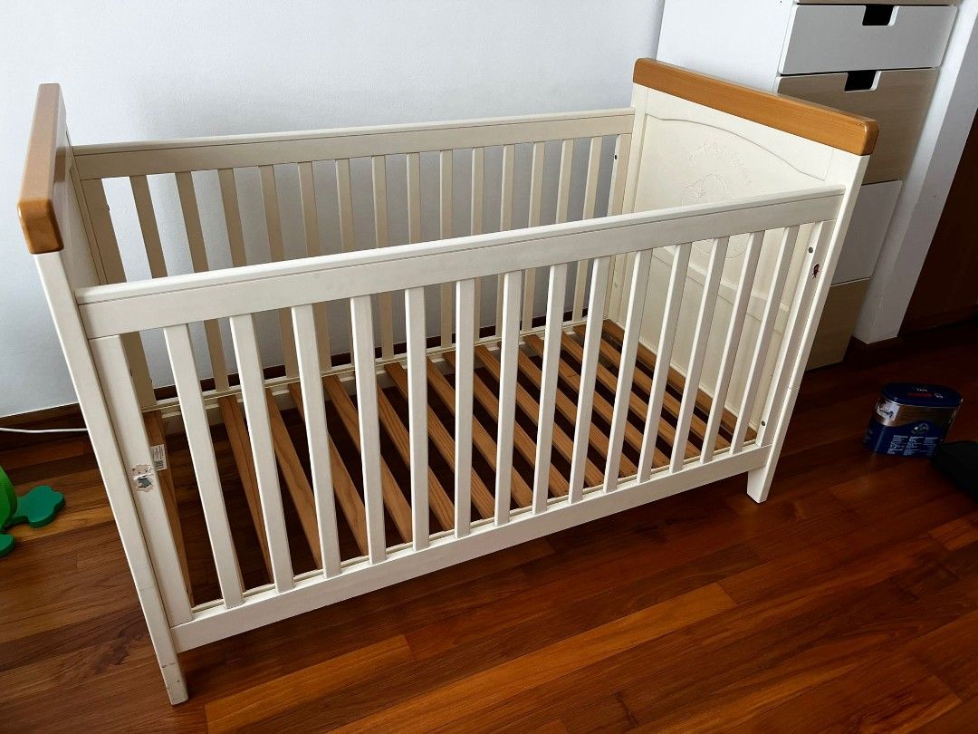 Humphreys clearance corner cot