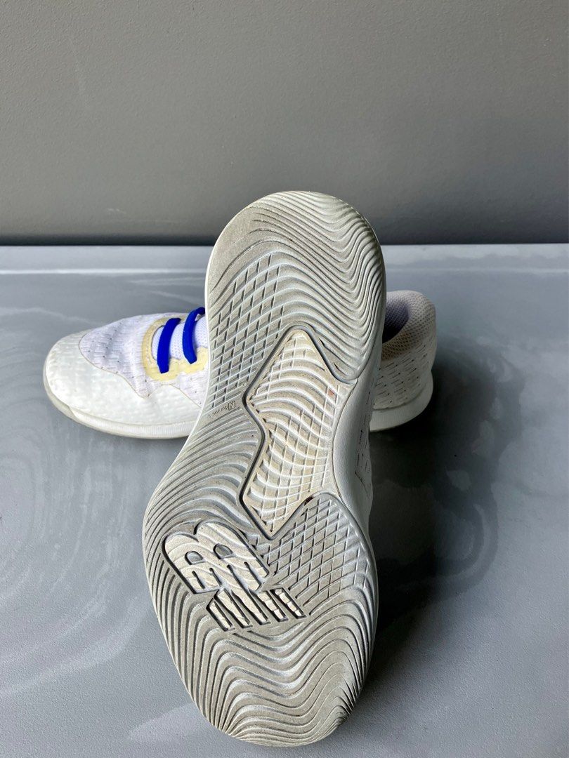 Children's tennis shoes on sale store