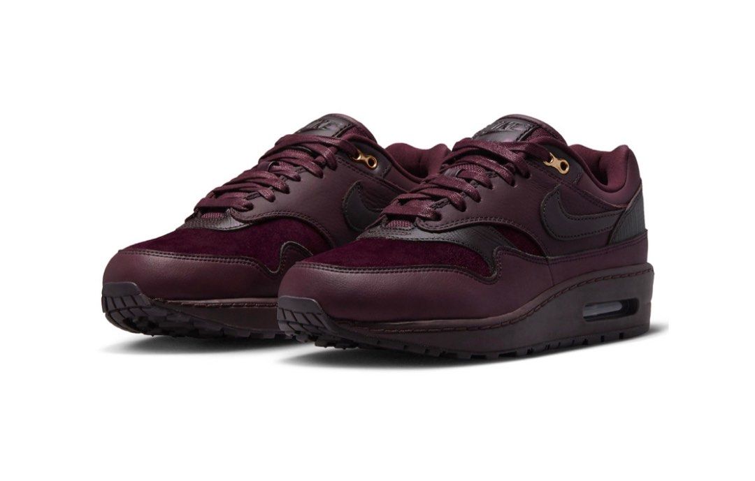 Burgundy air max clearance