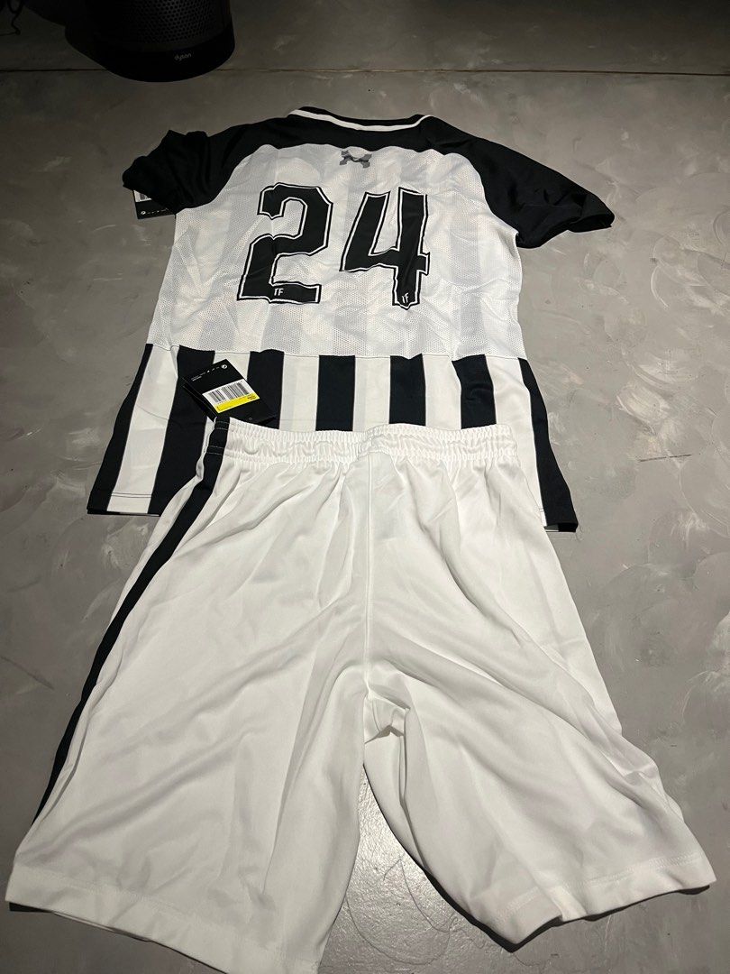 Nike Black and White Striped Soccer Jersey, Men's Fashion, Activewear