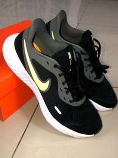 (Category: ) located in . Submitted by azwanramli01 (Listing ID 1203903482, Image 1). Description: .