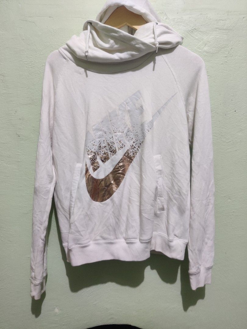 Nike Gold swoosh Women's Fashion, Coats, Jackets and Outerwear on Carousell