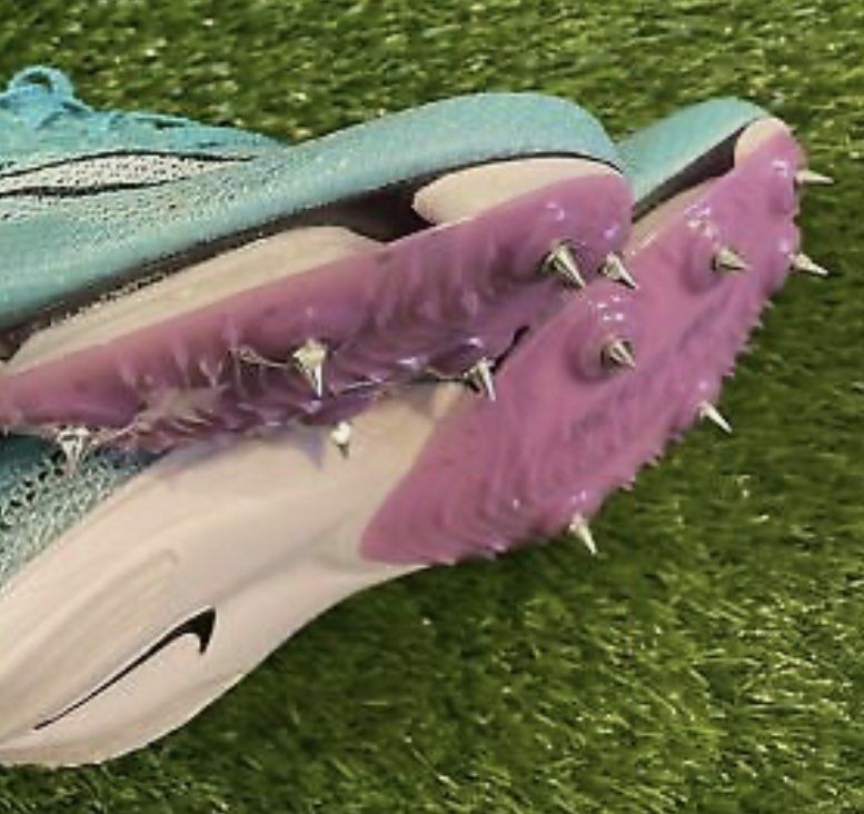 Spike shoe Nike air zoom victory, Sports Equipment, Other Sports