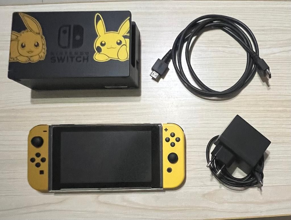 Nintendo switch pokemon Eevee edition, Video Gaming, Video Game