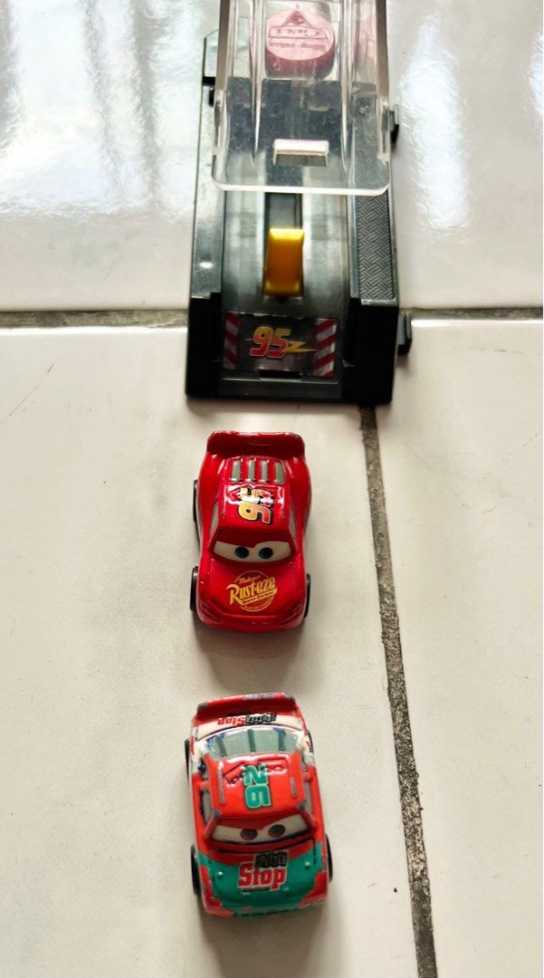 Original Mattel Disney Pixas Cars Mini Racer Lightning McQueen with ...