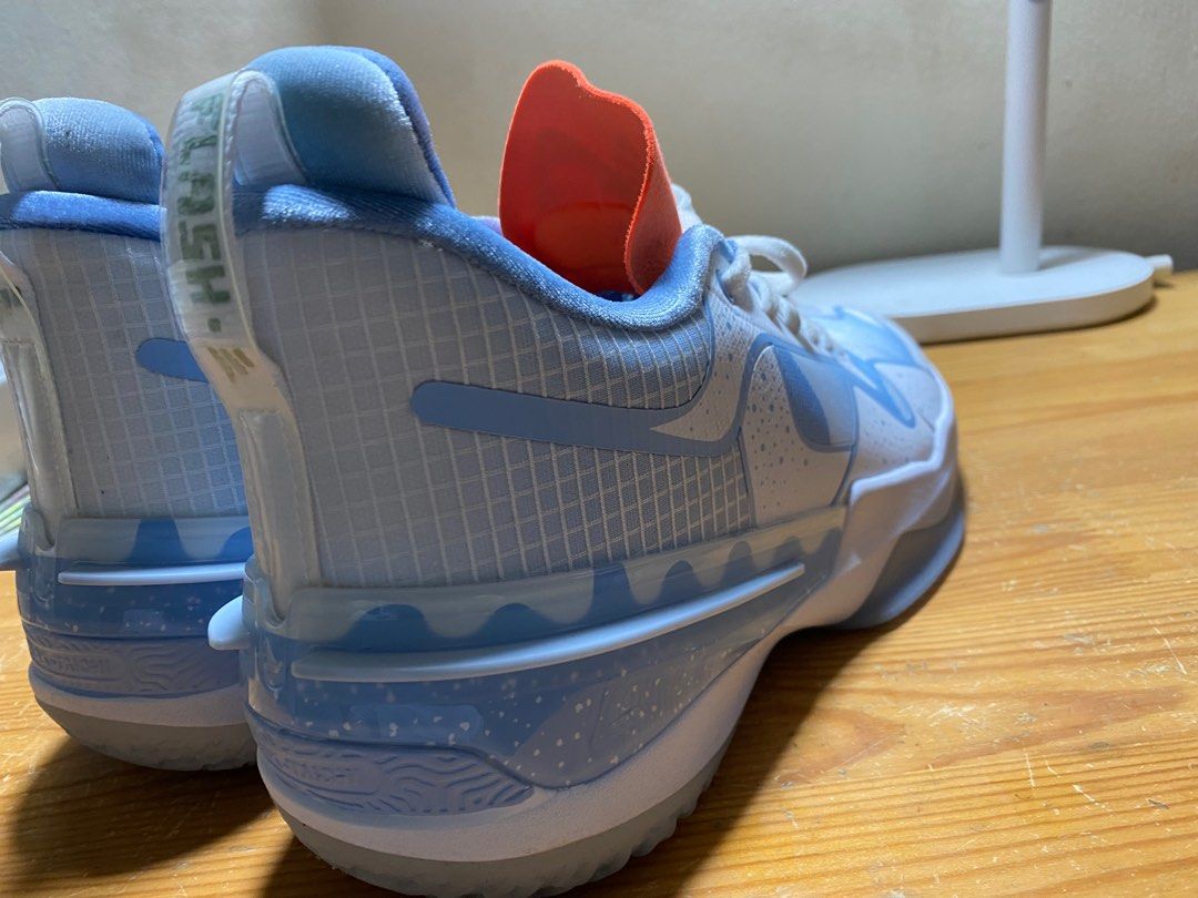 Christmas on sale basketball shoes