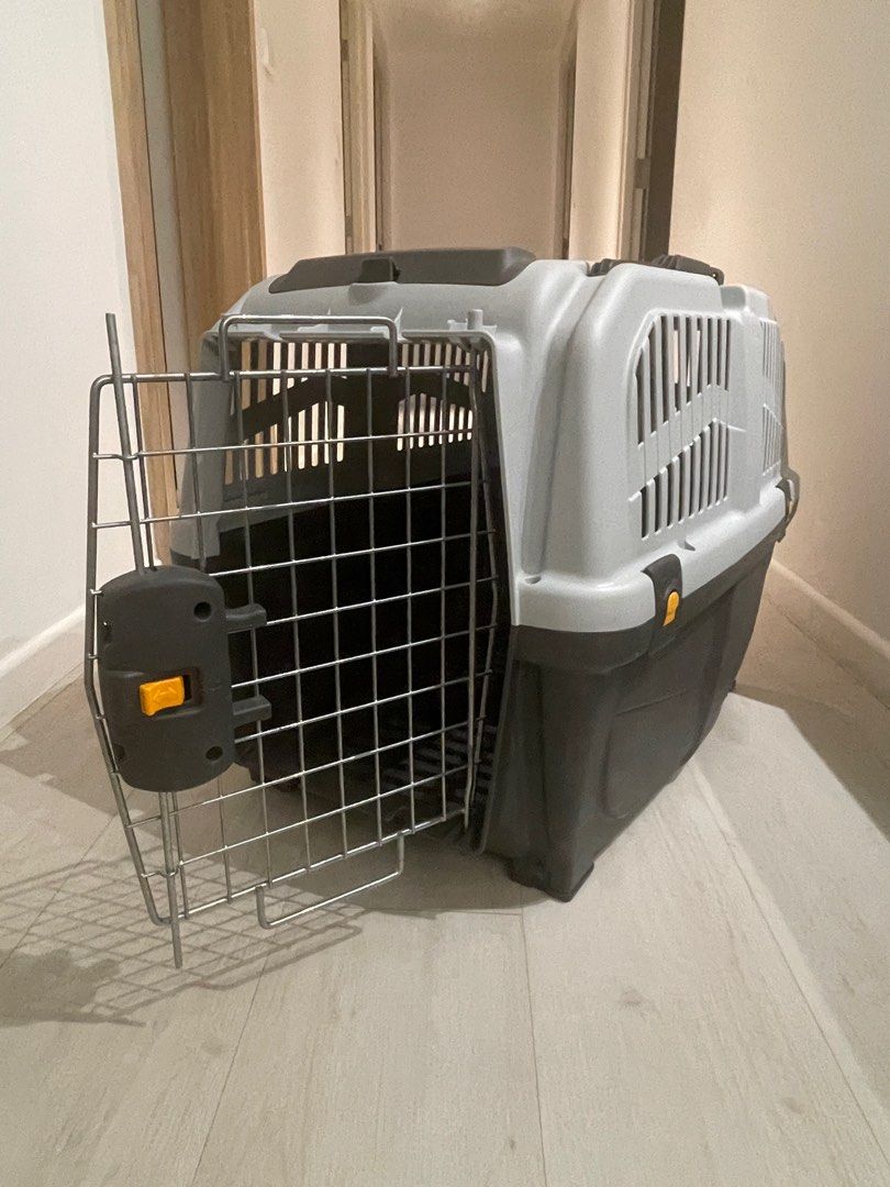 Pet Carrier (SKUDO 4), Pet Supplies, Homes & Other Pet Accessories on