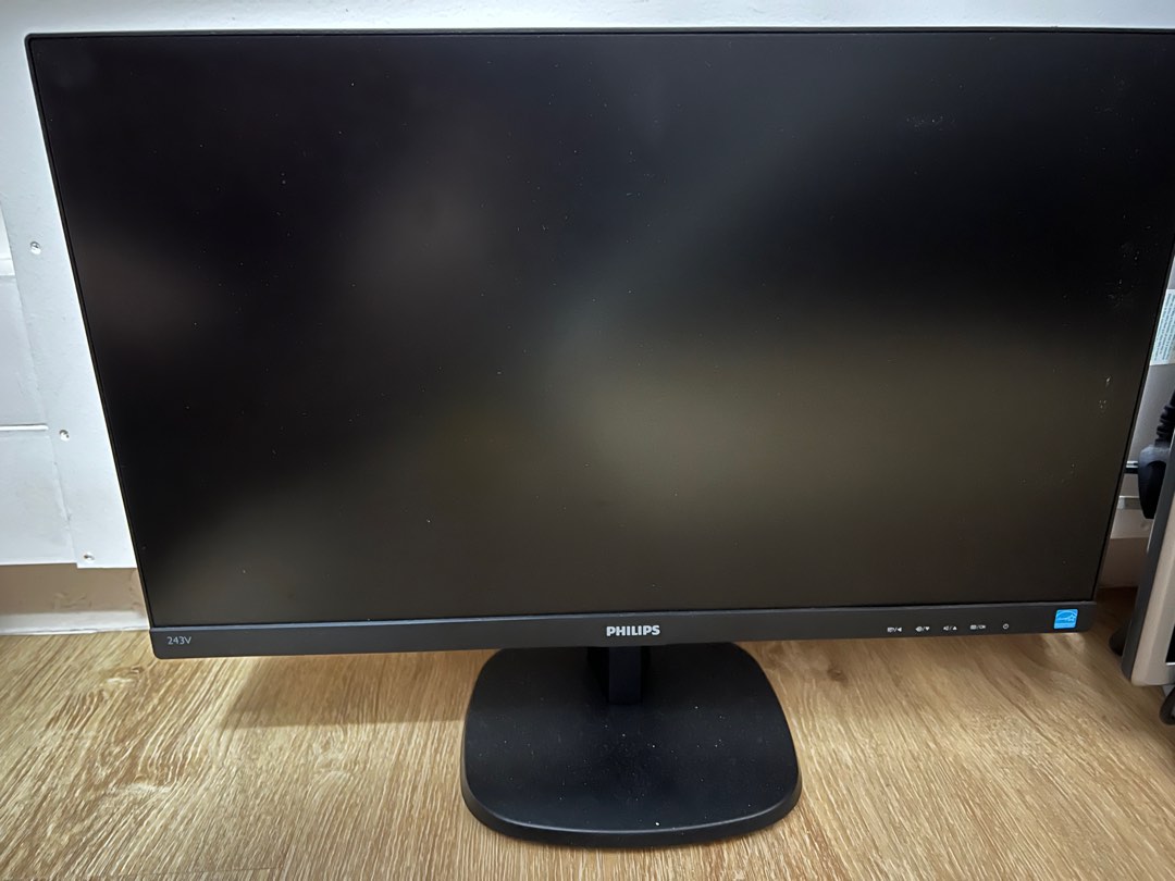 Philips 24” monitor model 243V7Q, Computers & Tech, Parts & Accessories ...