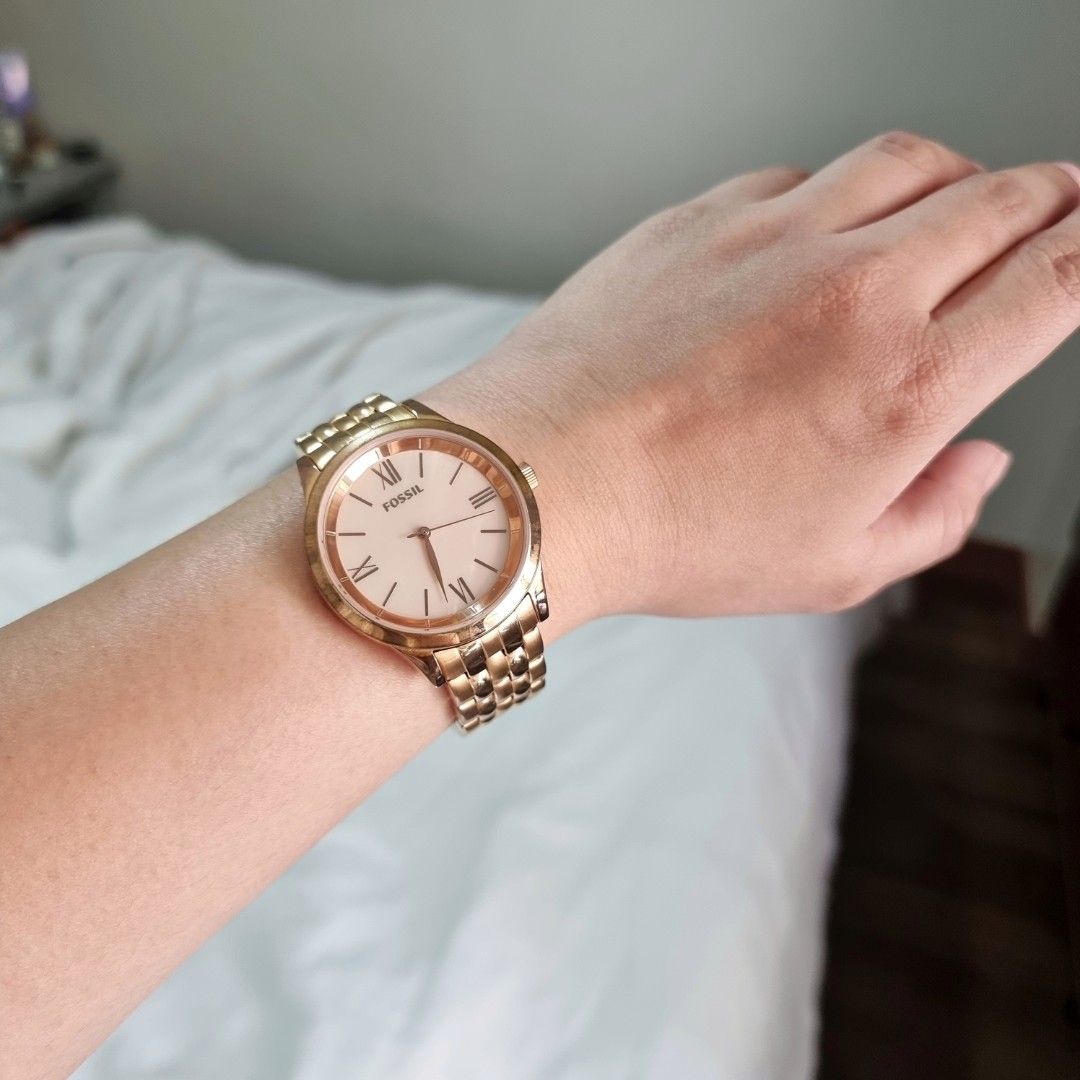 Preloved Fossil Oversized Watch in Rose Gold Mother of Pearl
