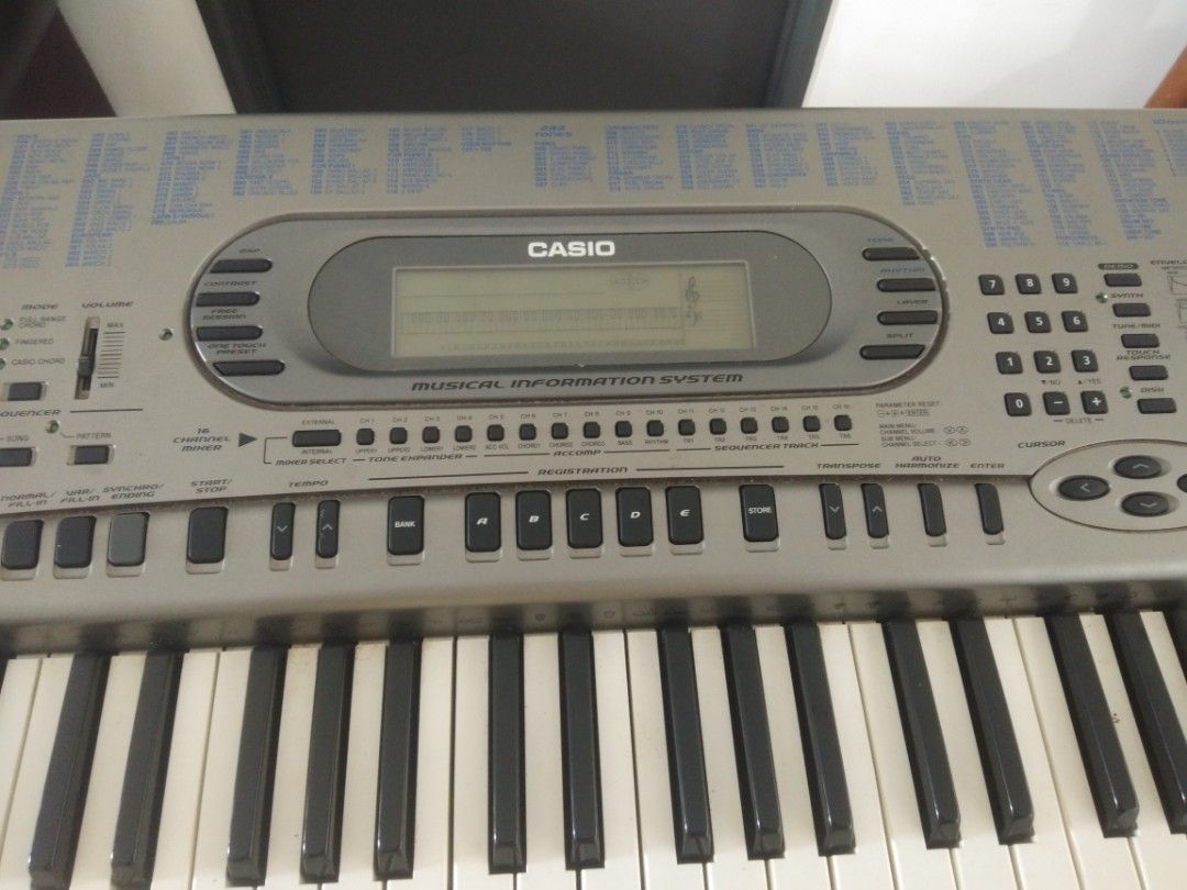 Professional CASIO WK 1800 Keyboard