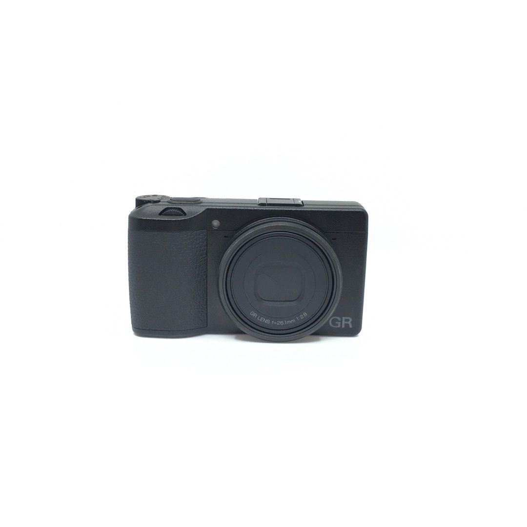 お得】 【新品未使用】RICOH GR IIIx 焦点距離 40mm GR3x GRⅢx デジタルカメラ 
