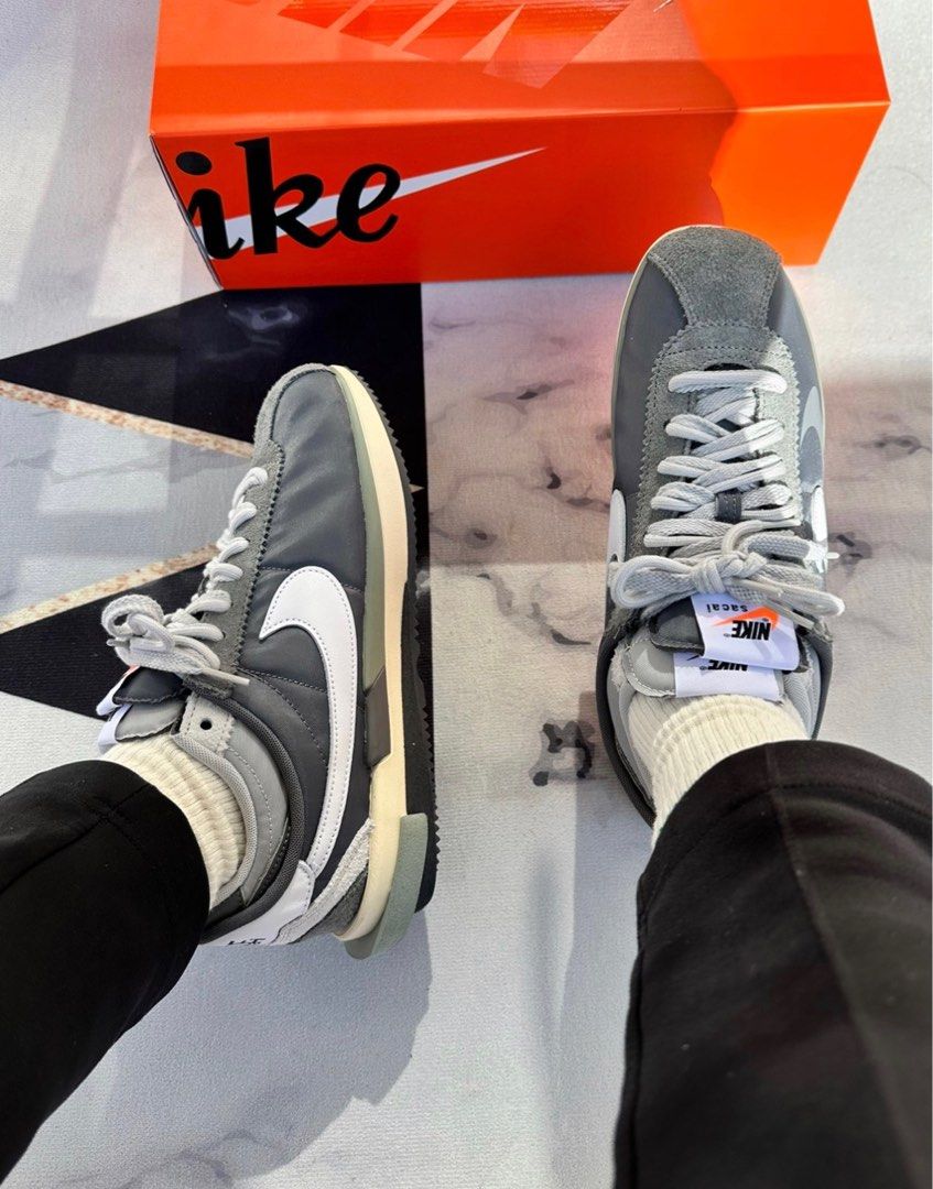 としたセレクトショップ sacai × Nike Zoom Cortez Iron Grey - 靴