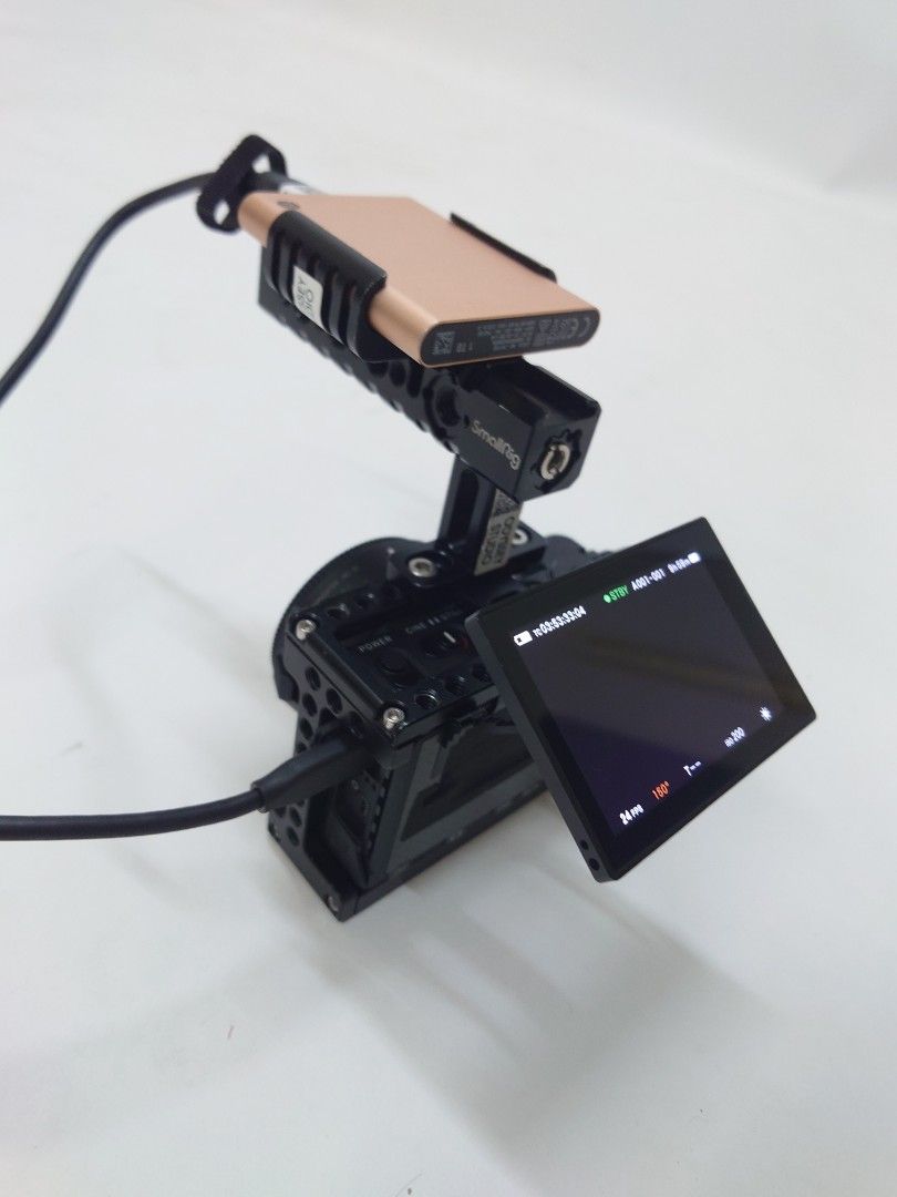 Sigma FP L Mount / Modified Flip Screen / Sigma MC21 L to EF Adapter