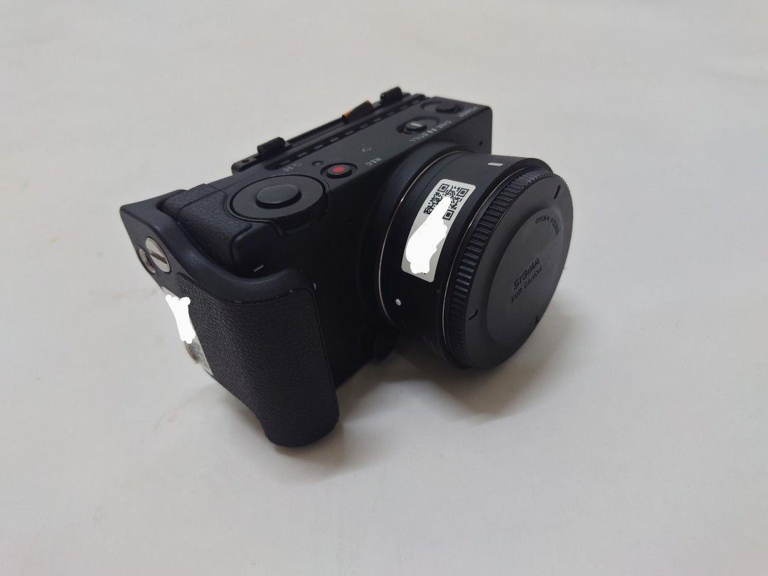 Sigma FP L Mount / Modified Flip Screen / Sigma MC21 L to EF Adapter
