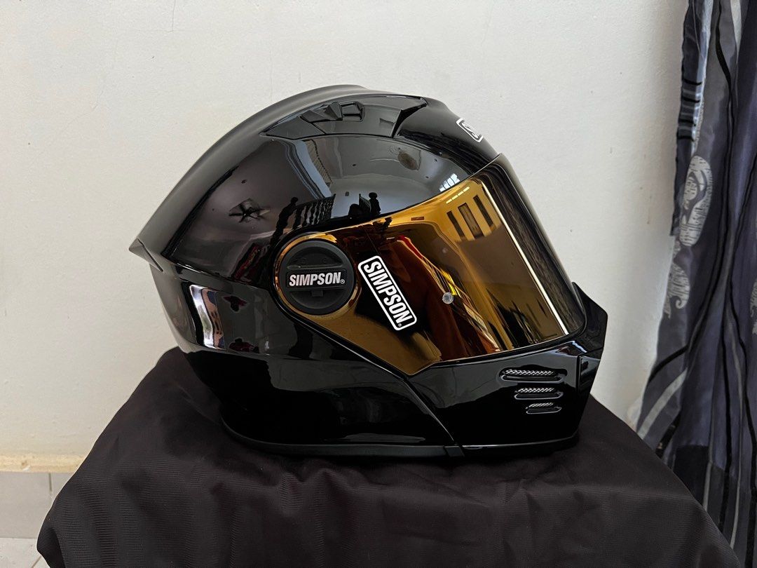 Simpson Mod Bandit M size (Gloss Black), Motorbikes on Carousell
