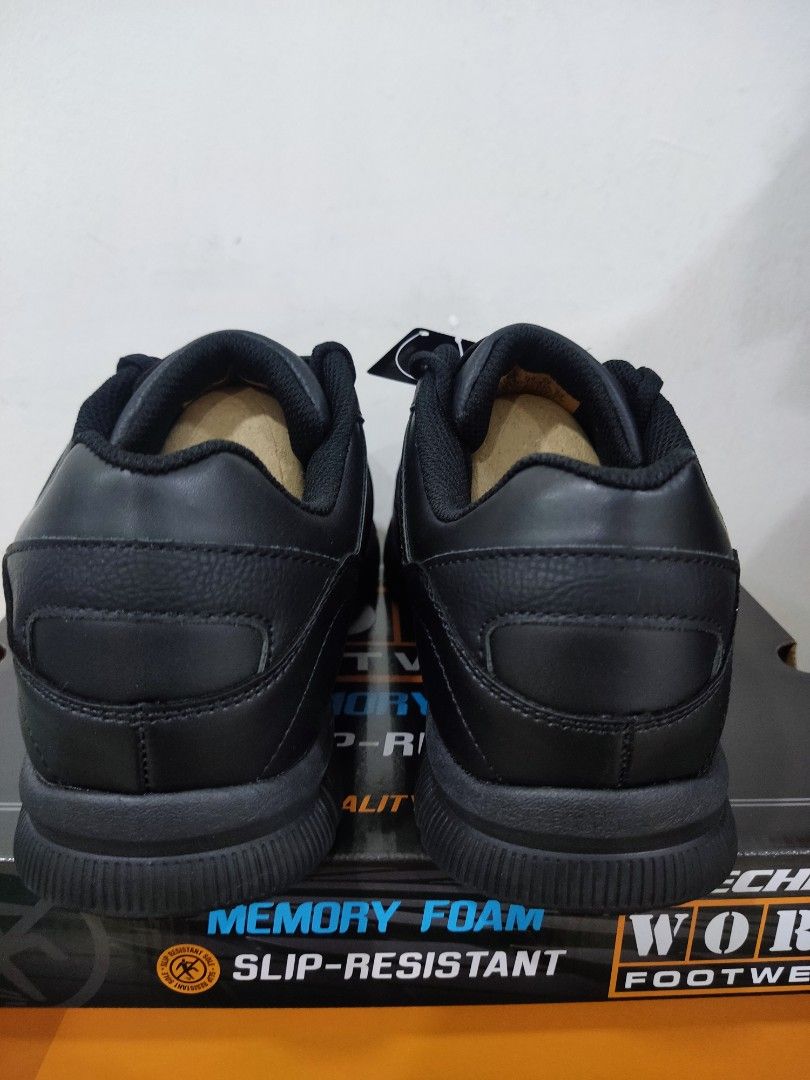 Safetstep slip resistant men's zeus best sale athletic