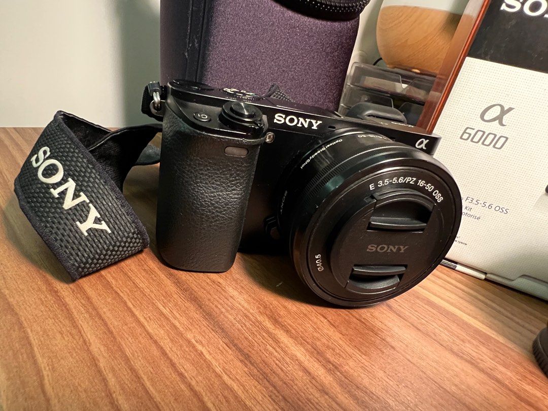 Sony A6000 set with kit lens (1650mm ) and Sony f 3.55.6 lens + 35mm