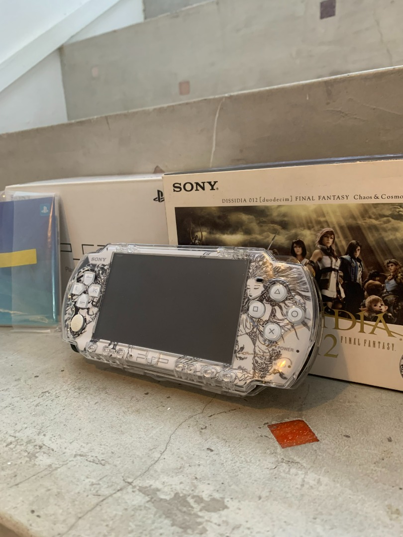 Sony PSP 3000 Final Fantasy DISSIDIA 012 Chaos Cosmos Limited