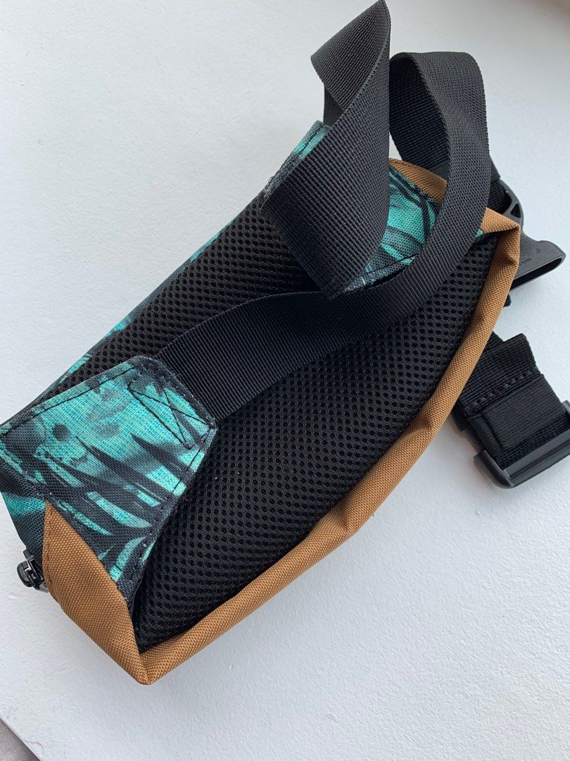 Sport Belt Bag, Men's Fashion, Bags, Belt bags, Clutches and Pouches on