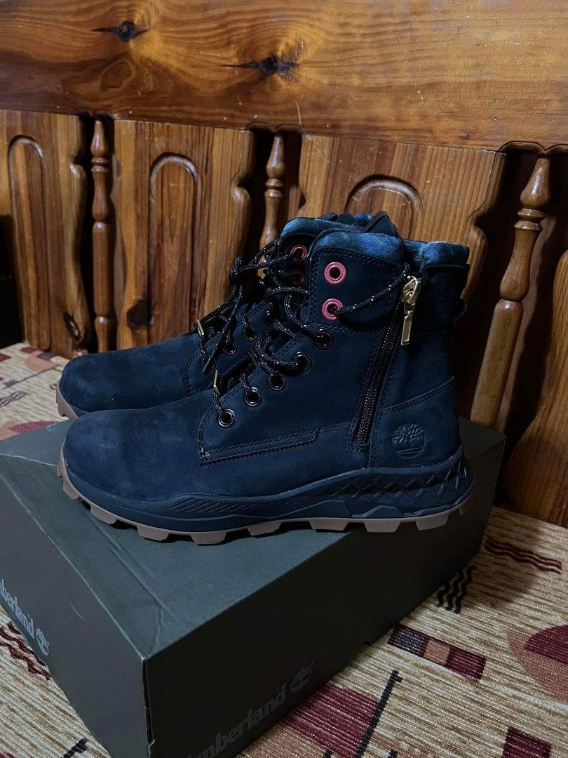 Timbs side zip, Men's Fashion, Footwear, Boots on Carousell