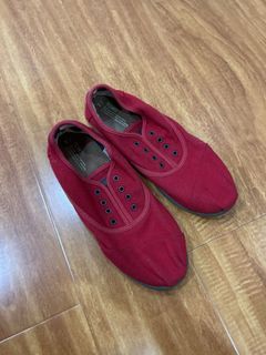 TOMS RED SHOES