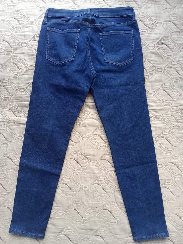 Uniqlo Skinny Jeans, Women's Fashion, Bottoms, Jeans on Carousell