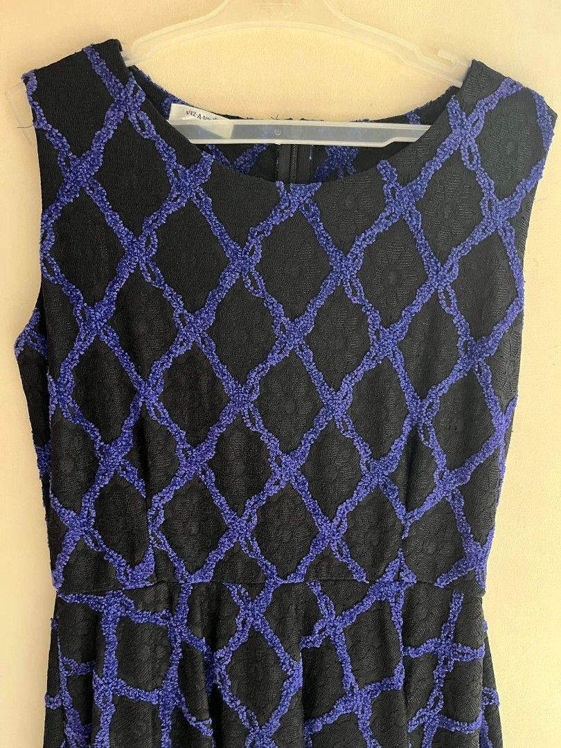 Viz a viz small dress, Women's Fashion, Dresses & Sets, Dresses on ...