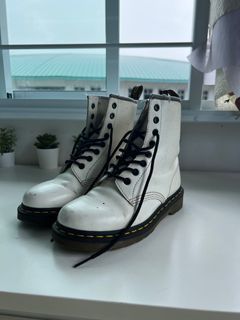 White doc martens used online