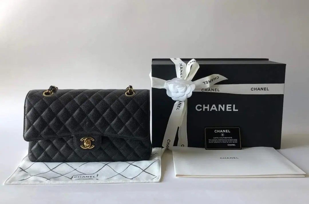 99% NEW CHANEL CLASSIC MEDIUM DOUBLE FLAP CAVIAR BLACK Store Price Now  Almost 650,000😱 Black Quilted Caviar Leather Shiny Gold Tone Hardware  Series-28xxx Dimensions-10x6x3 Single Chain Drop-17 Double Chain  Drop-9”, Luxury, Bags