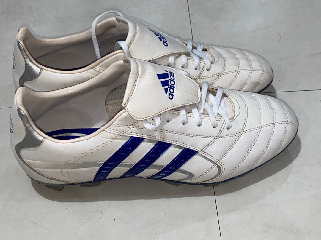 Adidas spike shoes for football online