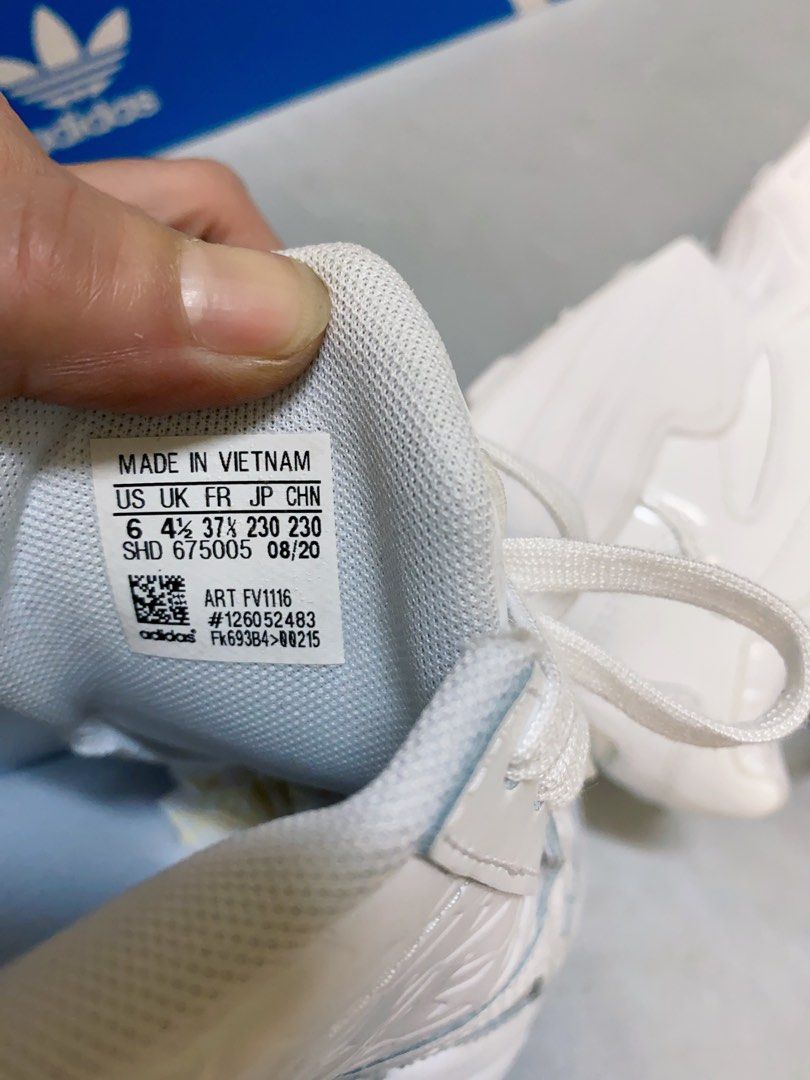 ADIDAS ORIGINALS FALCON 白色經典漆皮休閒運動女款FV1116, 家具及居家用品, 居家裝飾, 其他居家裝飾在旋轉拍賣