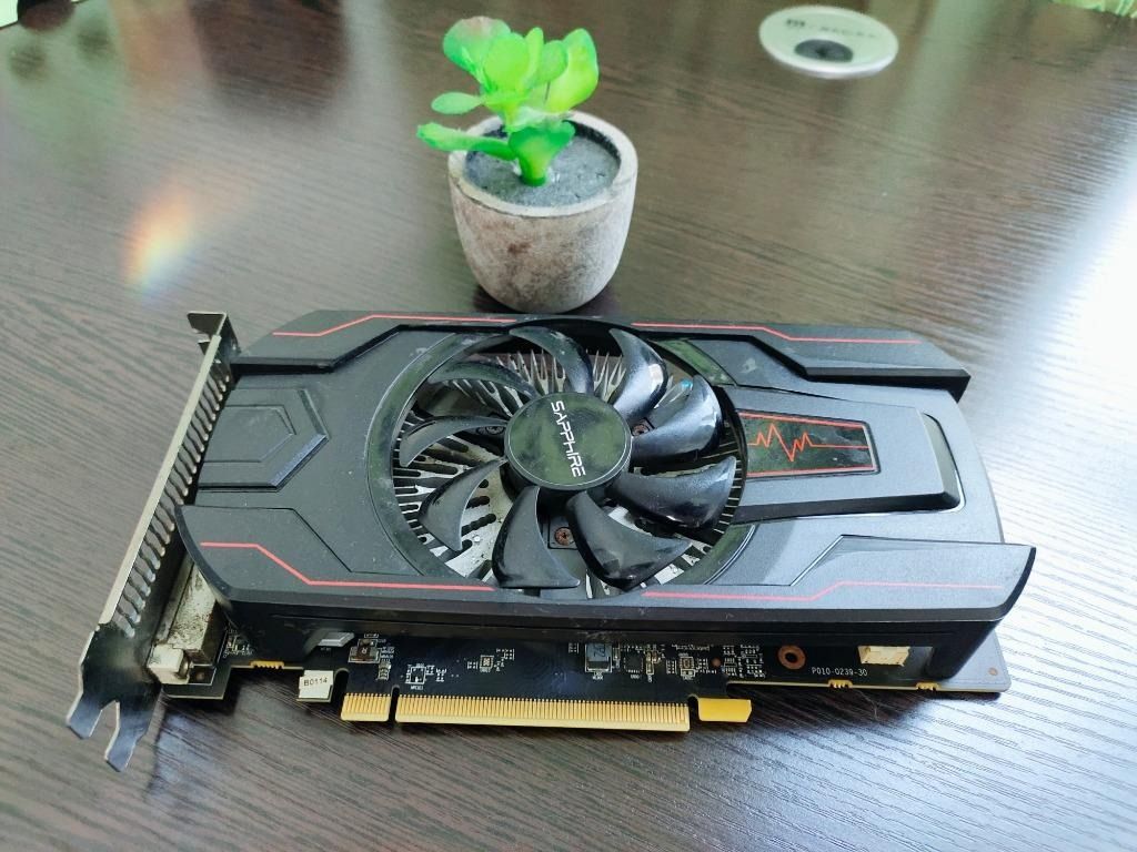 AMD Sapphire Pulse Radeon RX 560 4GB GDDR5 Graphic Card Computers