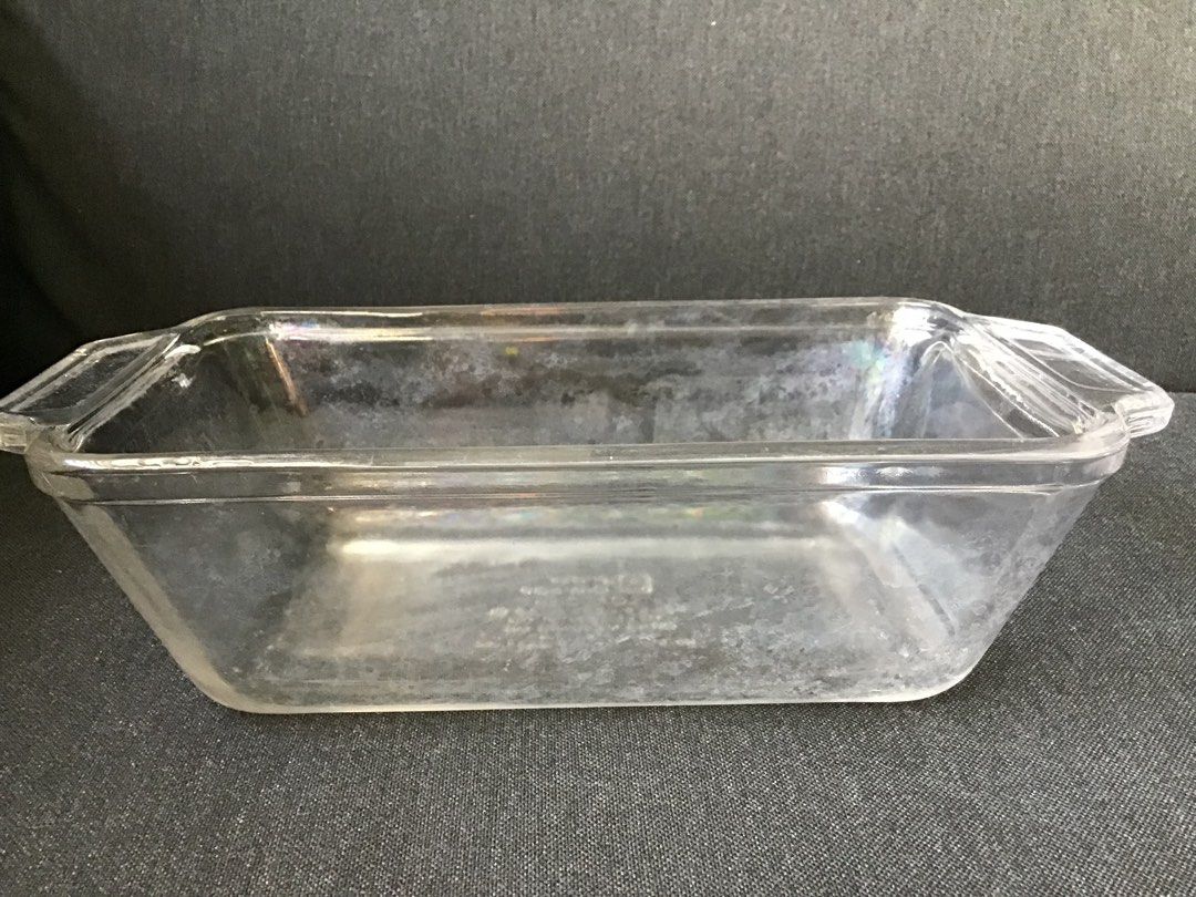Anchor Ovenware Loaf Dish (Glass) (Category: Bakeware) located in Cavite. Submitted by charmed_elegance720 (Listing ID 1204003305, Image 1). Description: Oven and microwave safe 5.25 x 9 x 2.75 inches Capacity: 1.5 Wt. Issue: cloudy glass.