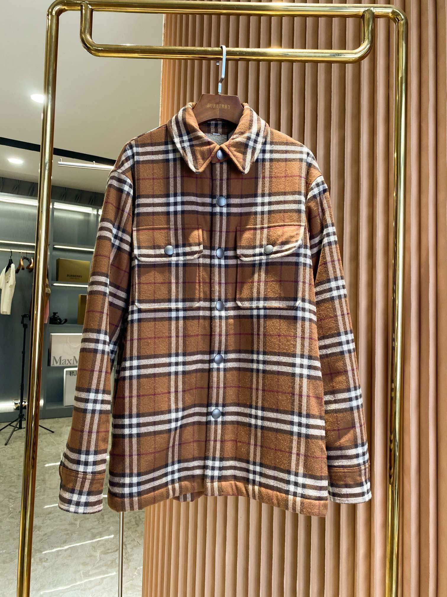 Authentic Burberry Vintage Checked Cotton Wool Blended Shirt Jacket, Men's  Fashion, Tops & Sets, Tshirts & Polo Shirts on Carousell
