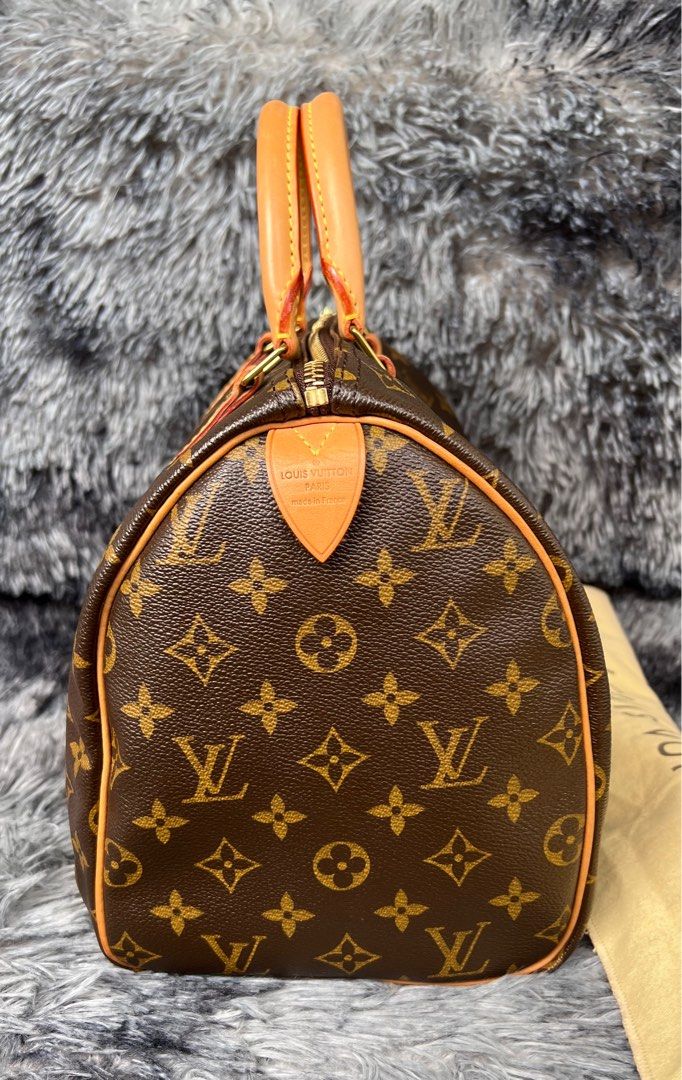 Authentic Louis Vuitton Speedy 30 Bandelioure Monogram, Luxury, Bags &  Wallets on Carousell
