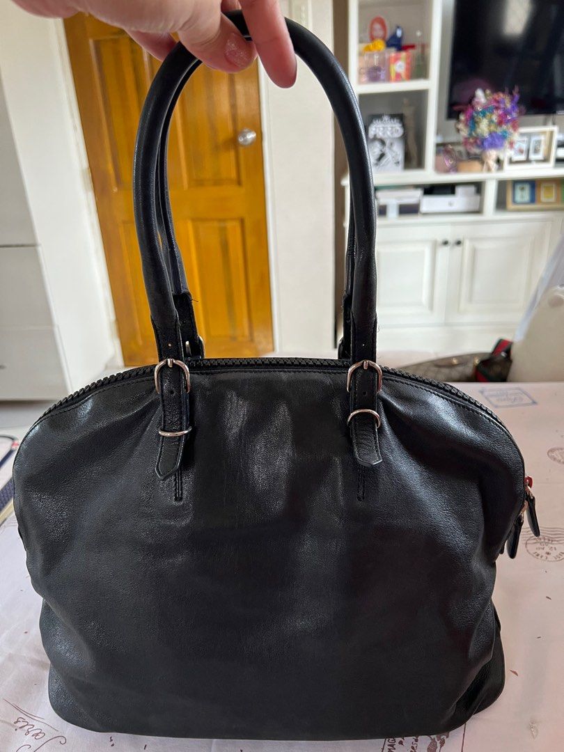 Balenciaga Dome Medium (Category: Luxury Bags & Wallets) located in Makati City. Submitted by suzette_1221 (Listing ID 1204044932, Image 2). Description: FIXED PRICE. Pre-loved. Used only a few times. What you see is what you get. No defects. No tear. Signs of use are barely noticeable. 95% in good condition. RFS: Raising funds and decluttering. FIXED PRICE. .