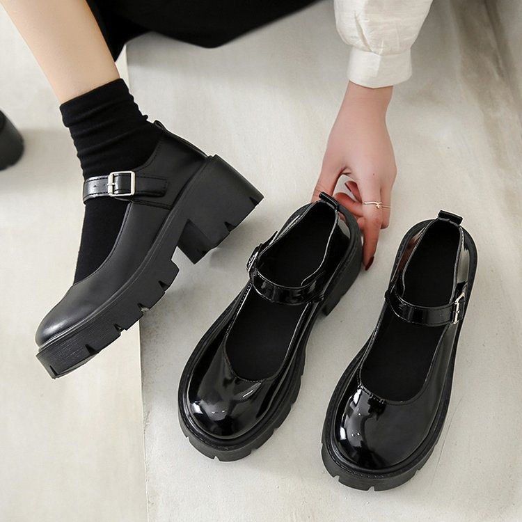 Boots, Women's Fashion, Footwear, Boots on Carousell