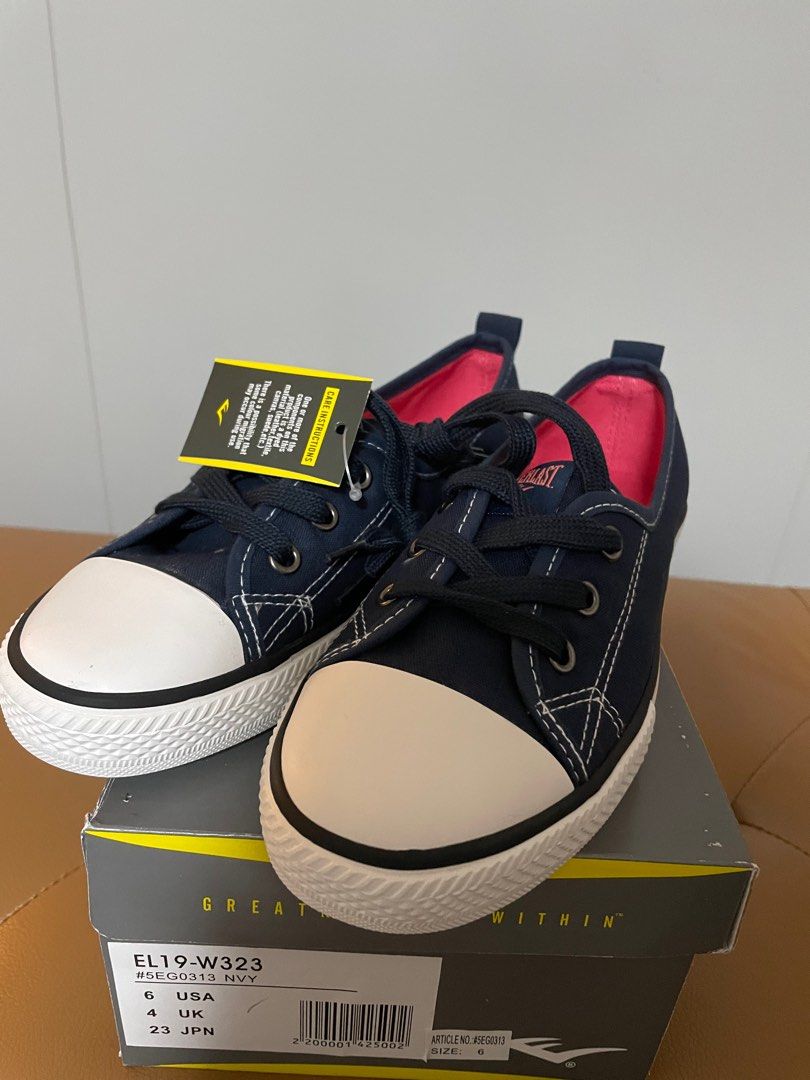 Everlast slip on on sale sneakers