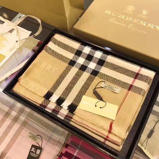 Burberry scarf, Women's Fashion, Watches & Accessories, Scarves on Carousell