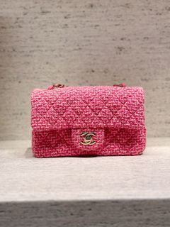 CC VIP Gift Multi Pochette Phone Bag with Tweed Coin Pouch