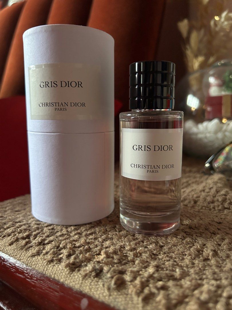 Dior Trunk Show Exclusive. La Collection Privée Christian Gris Perfumed  Soap - Colorless