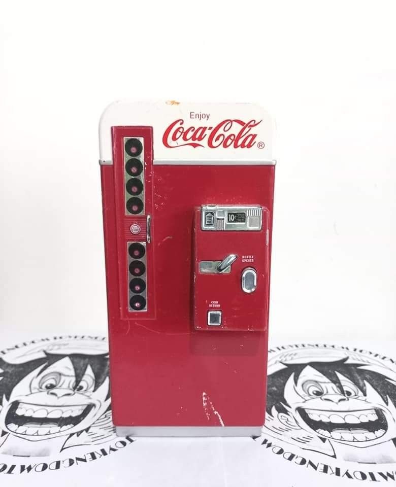 COCA-COLA / Coke Collectibles (Category: Vintage Collectibles) located in Mandaluyong City. Submitted by jahcollectibles (Listing ID 1204119978, Image 3). Description: COCA-COLA / Coke Collectibles❗ AUTHENTIC 💯 What You See Is What You Get❗ Manufactured by COCA-COLA ❗ 📌PM For more details❗ #toykengdom #toykengdom_toy_store #toyseller #toys #toycommunity #cocacola.
