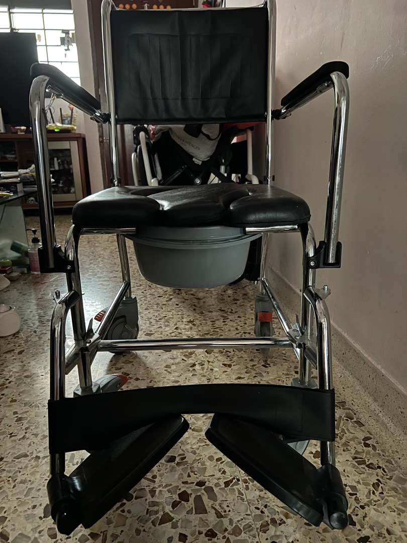 Commode Chair, Health & Nutrition, Assistive & Rehabilatory Aids ...
