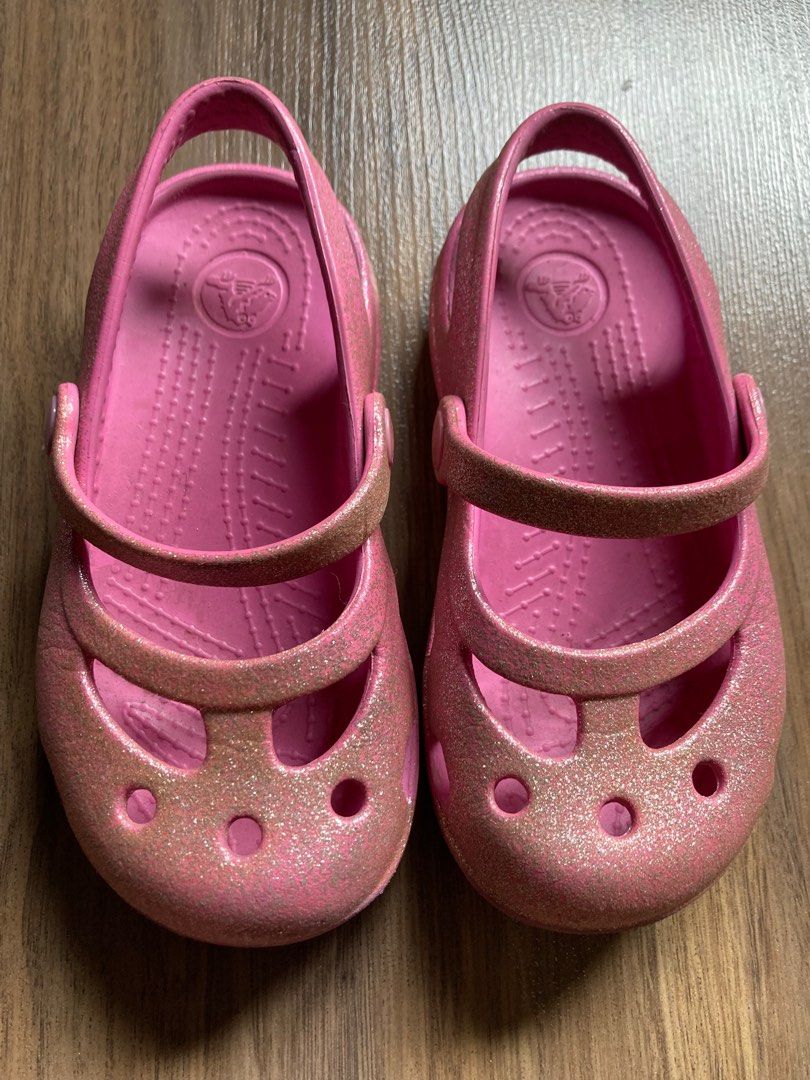 Crocs C8, Babies & Kids, Babies & Kids Fashion on Carousell