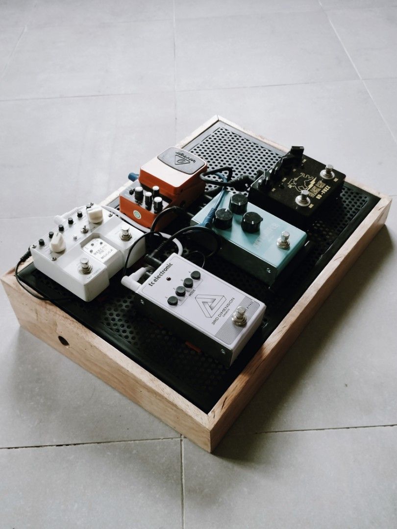 Custom Guitar Pedal Board, Hobbies & Toys, Music & Media, Music