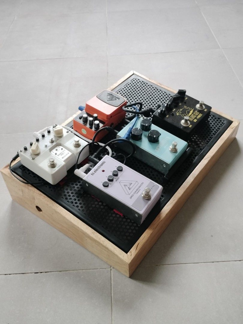 Custom Guitar Pedal Board, Hobbies & Toys, Music & Media, Music